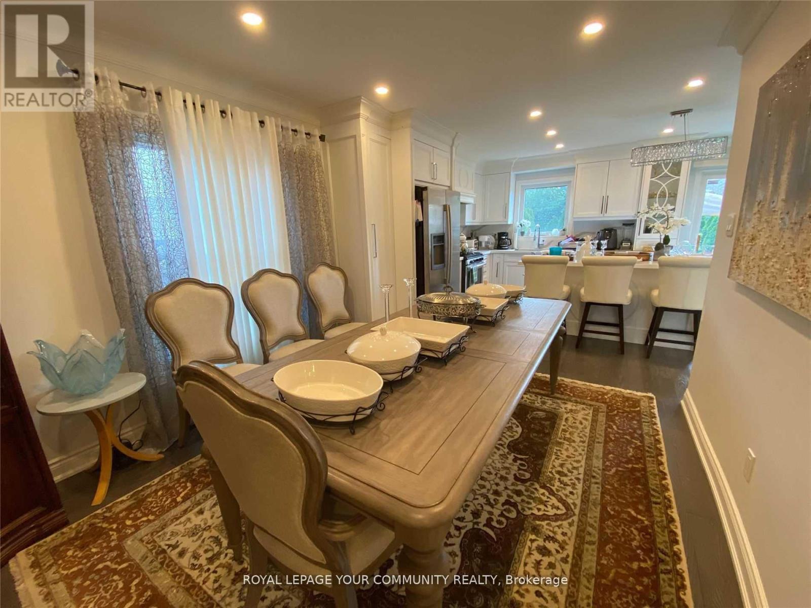 Main & 2nd Floor - 61 Nightstar Drive, Richmond Hill, Ontario  L4C 8H8 - Photo 5 - N12509612