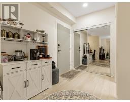 1601 - 30 UPPER MALL WAY, Vaughan, Ontario