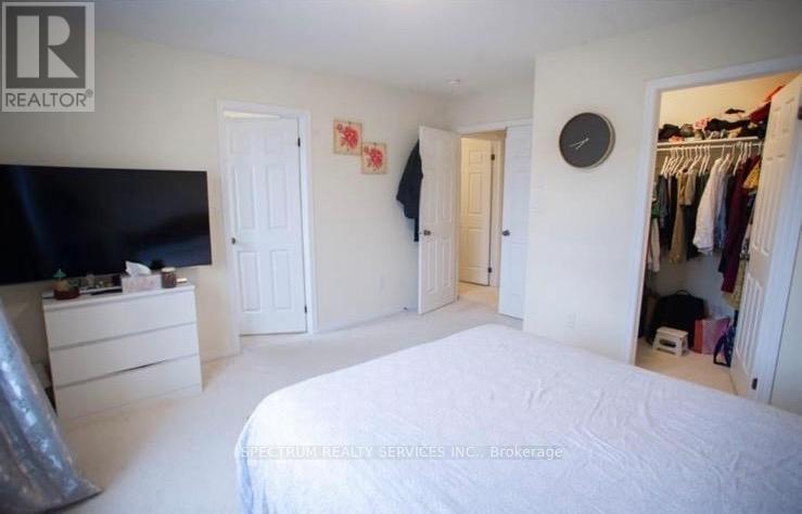 96 Warner Lane, Brantford, Ontario  N3T 0J3 - Photo 8 - X12457497