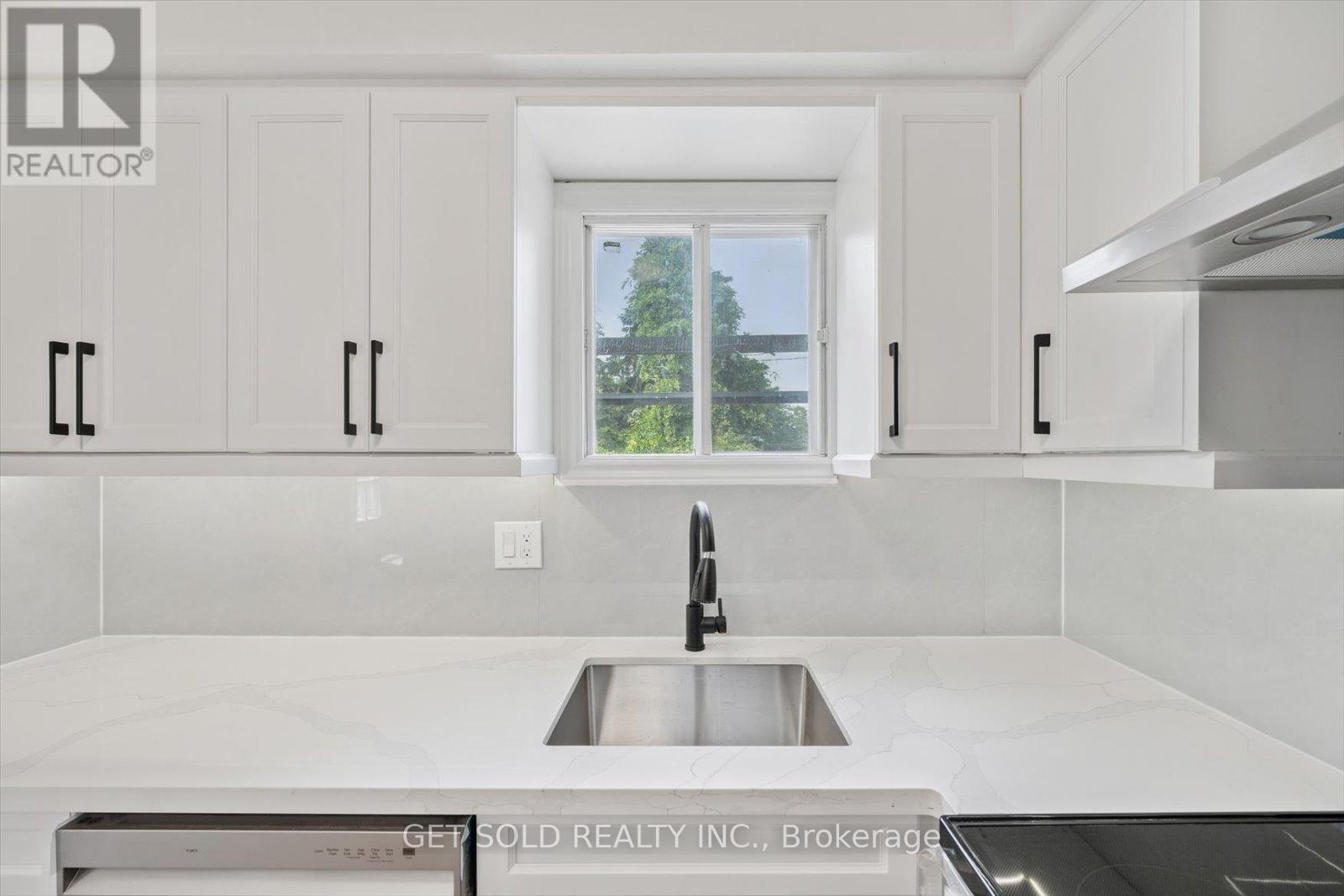 232 KOZLOV STREET, barrie (west bayfield), Ontario