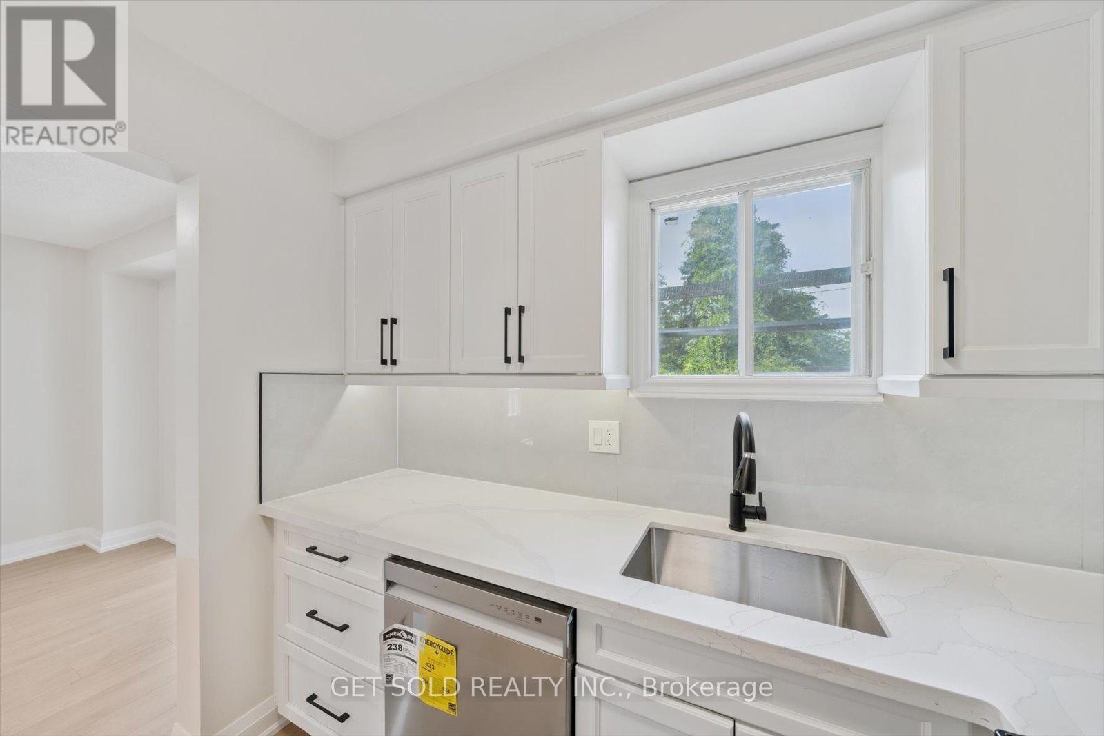 232 Kozlov Street, Barrie (West Bayfield), Ontario  L4N 7H6 - Photo 12 - S12509508