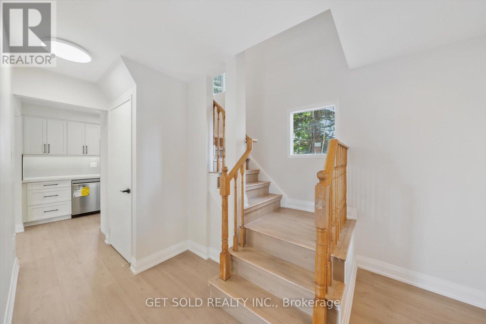 232 Kozlov Street, Barrie (West Bayfield), Ontario  L4N 7H6 - Photo 14 - S12509508