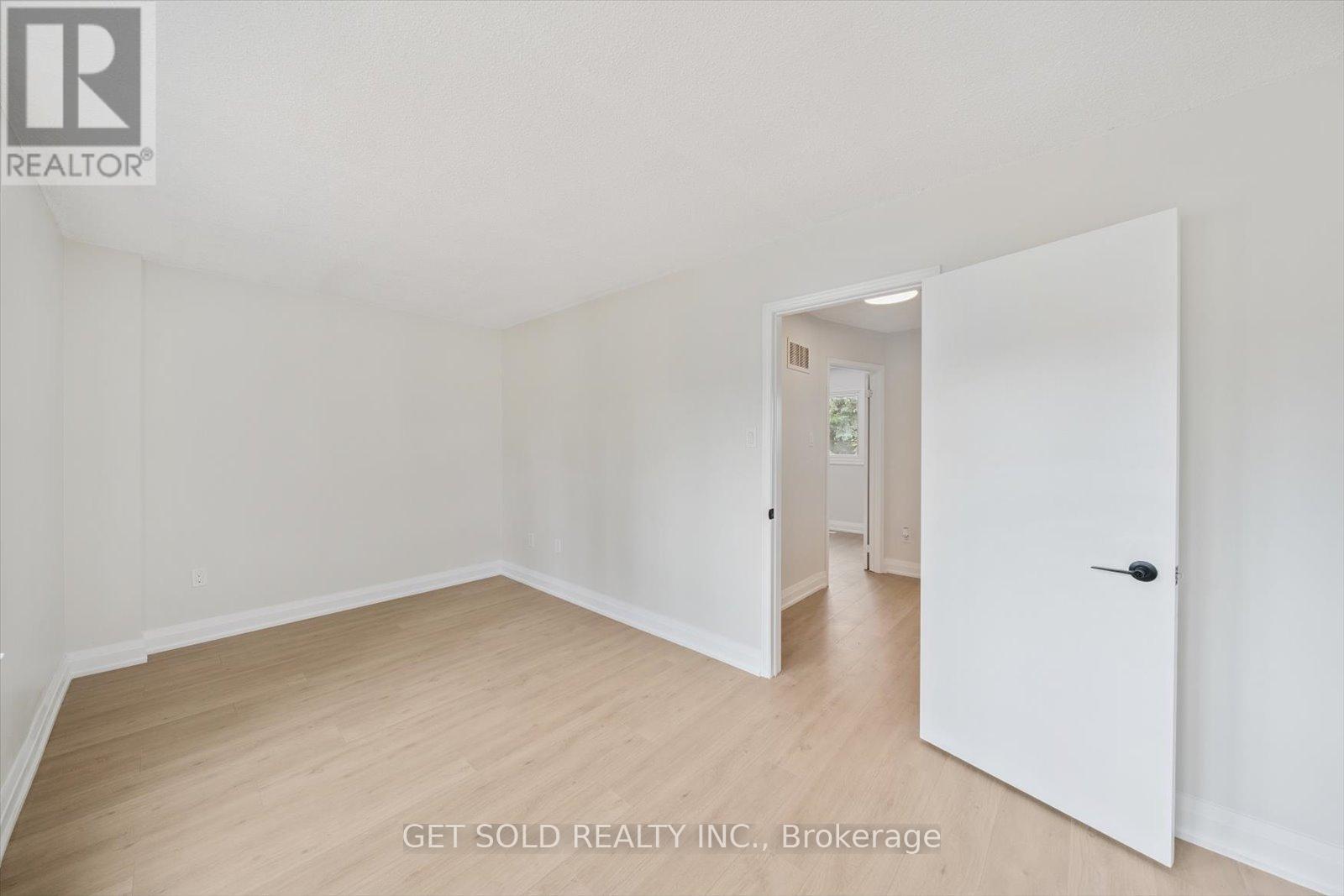 232 Kozlov Street, Barrie (West Bayfield), Ontario  L4N 7H6 - Photo 16 - S12509508