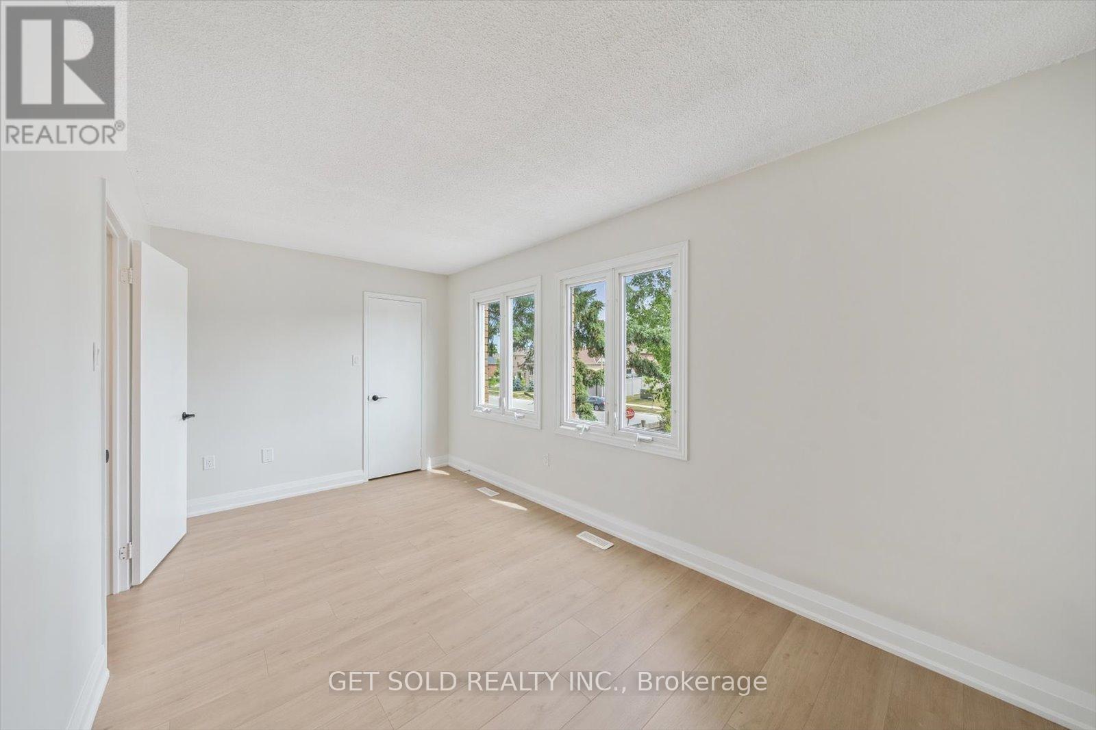 232 Kozlov Street, Barrie (West Bayfield), Ontario  L4N 7H6 - Photo 18 - S12509508