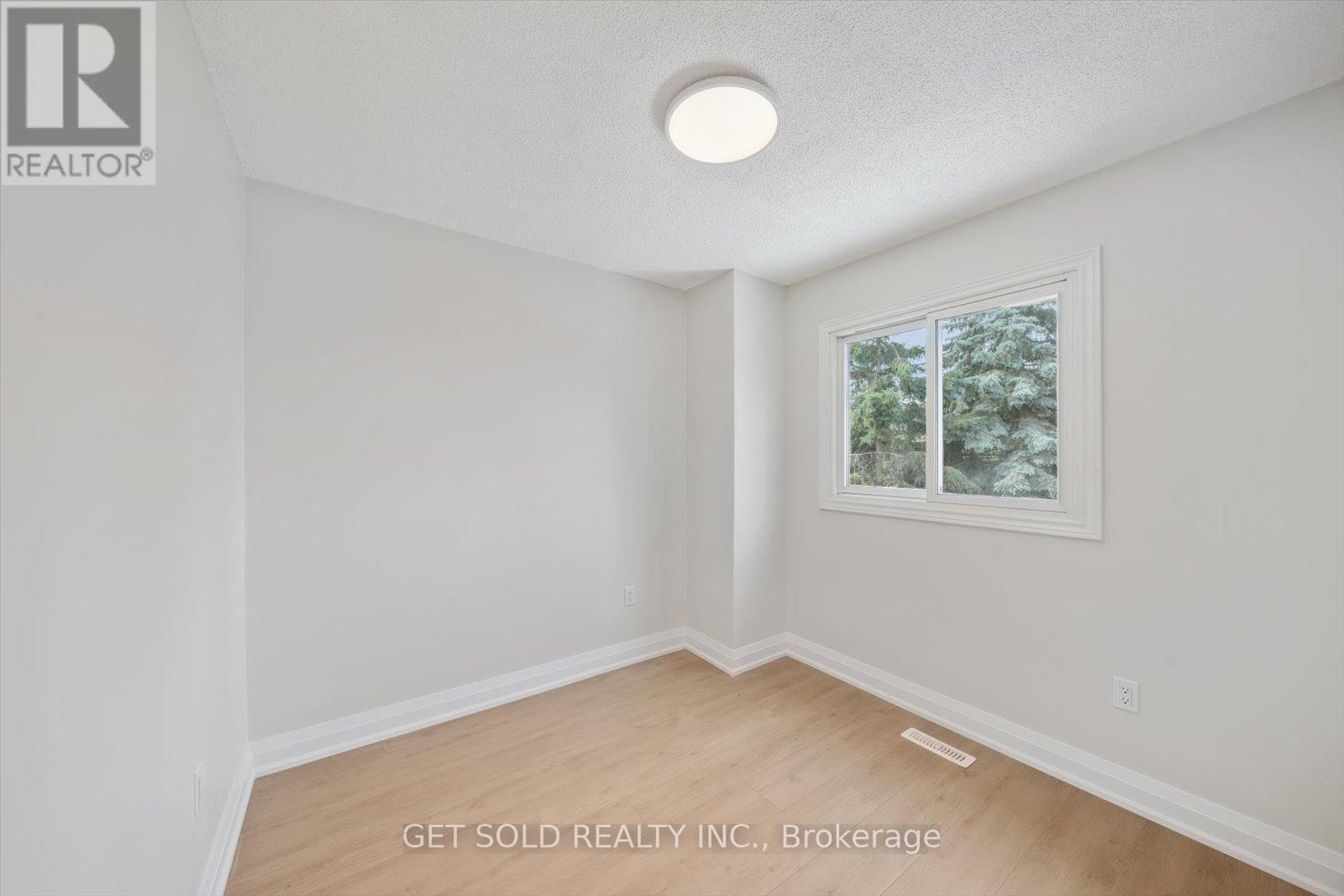 232 Kozlov Street, Barrie (West Bayfield), Ontario  L4N 7H6 - Photo 22 - S12509508