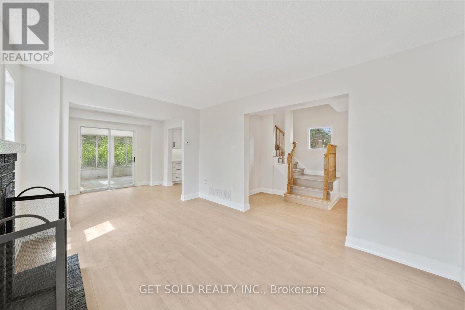 232 Kozlov Street, Barrie (West Bayfield), Ontario  L4N 7H6 - Photo 6 - S12509508