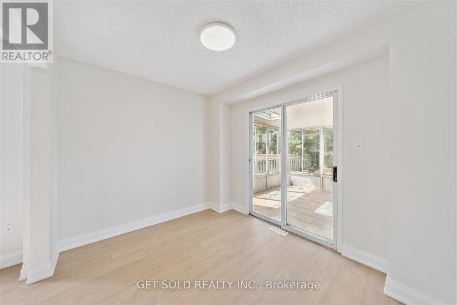 232 Kozlov Street, Barrie (West Bayfield), Ontario  L4N 7H6 - Photo 9 - S12509508