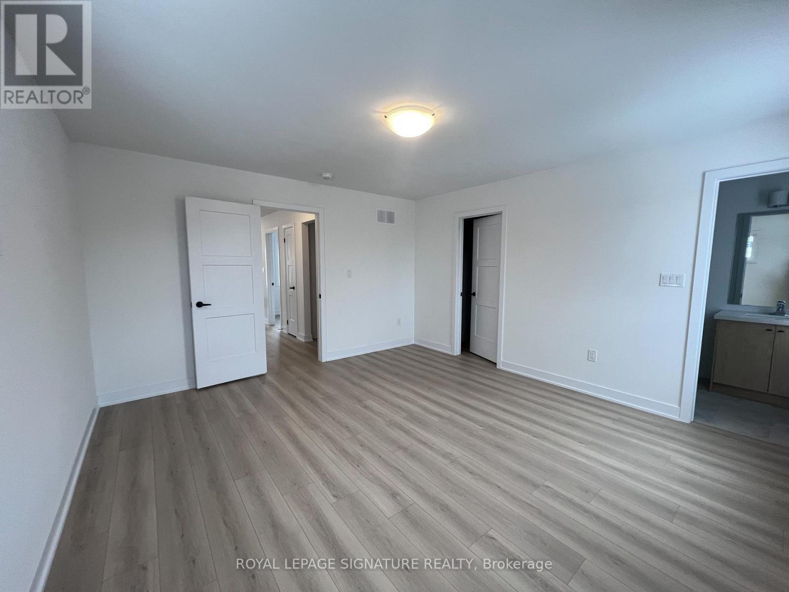 21 Hay Lane, Barrie, Ontario  L9J 0C2 - Photo 11 - S12509518