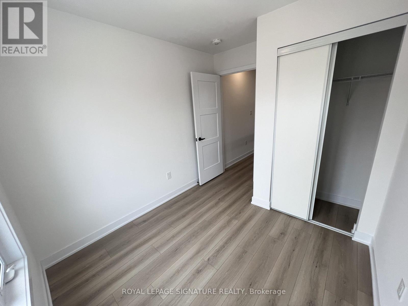 21 Hay Lane, Barrie, Ontario  L9J 0C2 - Photo 18 - S12509518