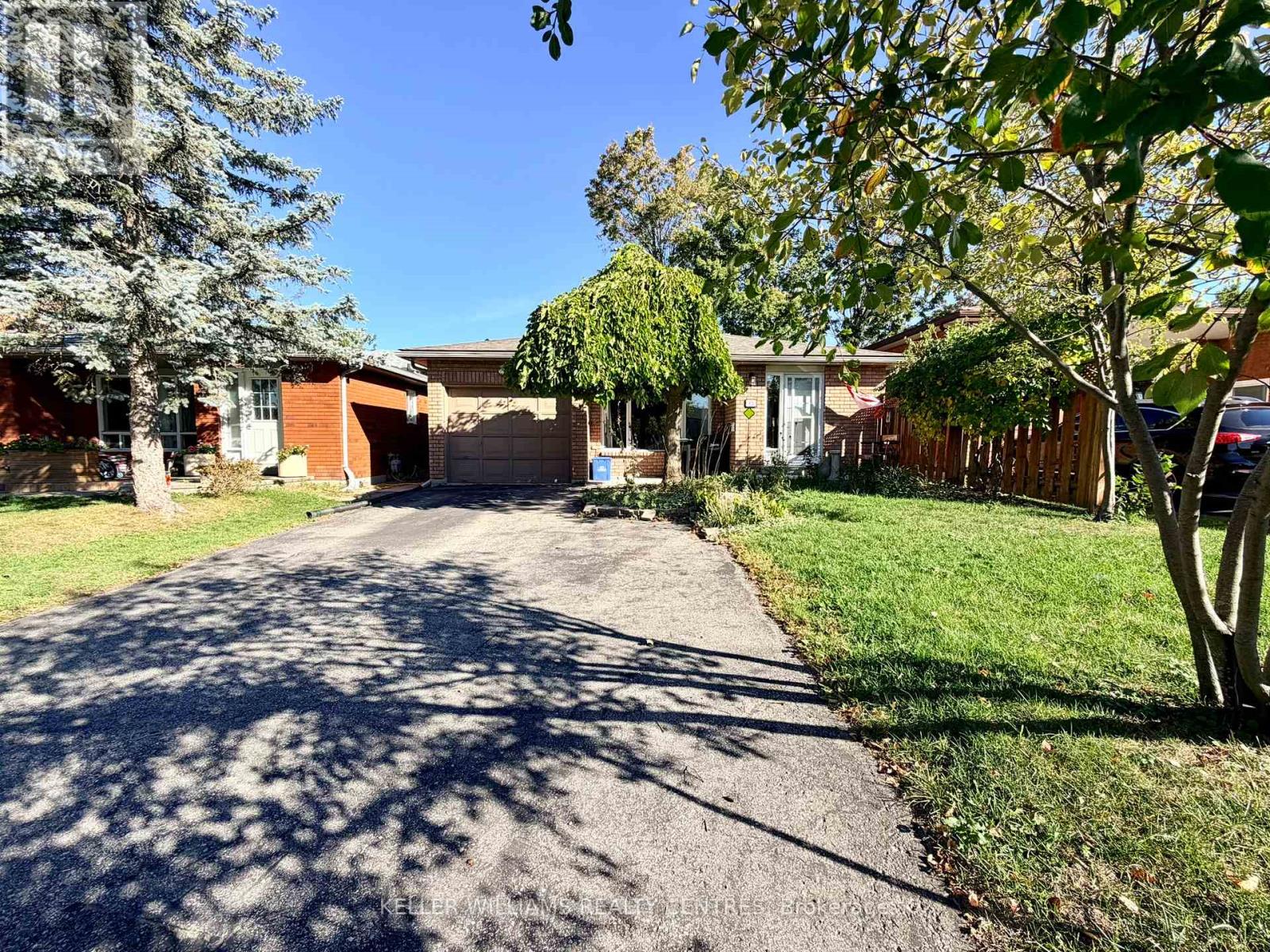 35 Buchanan Street, Barrie (Grove East), Ontario  L4M 6B5 - Photo 2 - S12509528