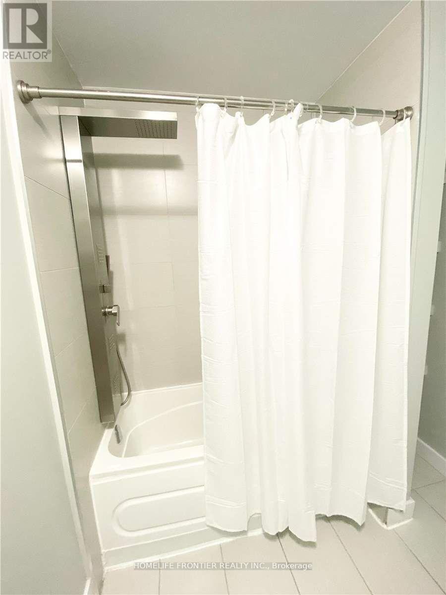 3 Upper - 540 Essa Road, Barrie (Holly), Ontario  L4N 9E5 - Photo 20 - S12509634