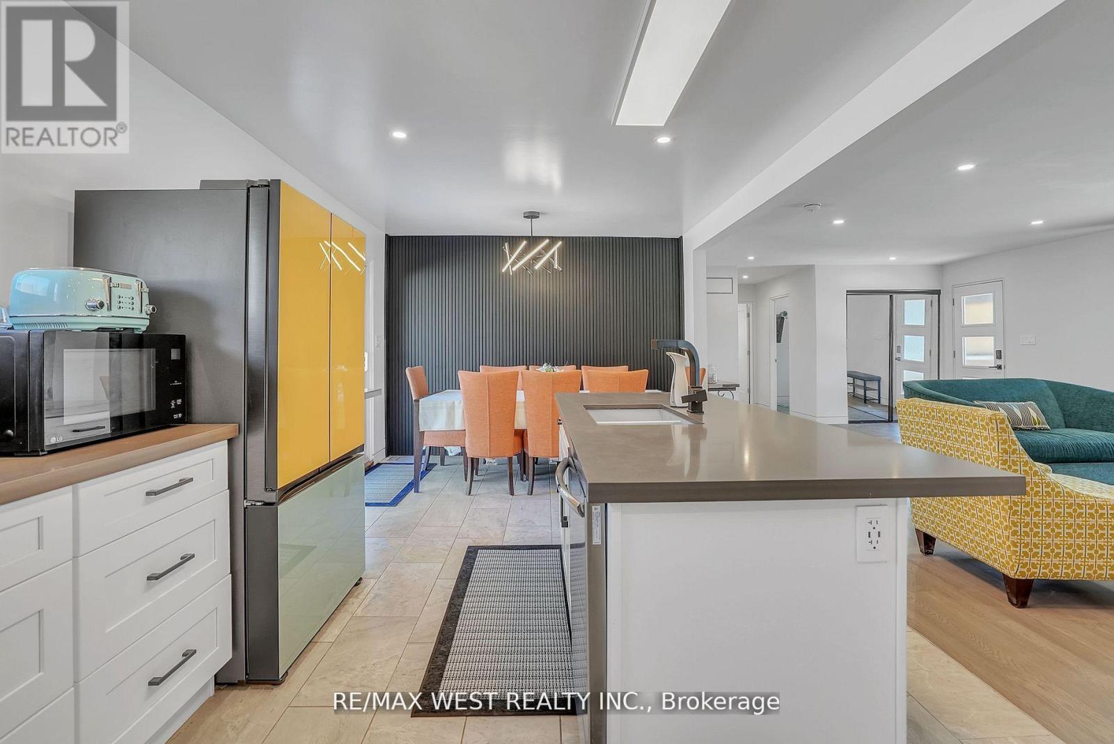 6098 Vasey Road, Springwater (Elmvale), Ontario  L0L 1P0 - Photo 4 - S12509686