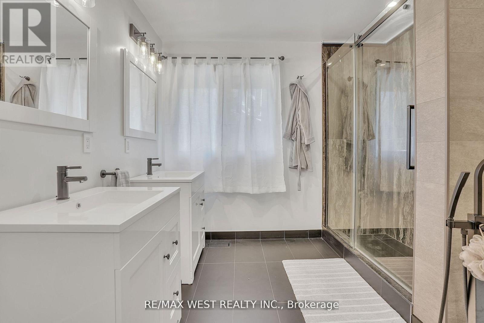 6098 Vasey Road, Springwater (Elmvale), Ontario  L0L 1P0 - Photo 9 - S12509686