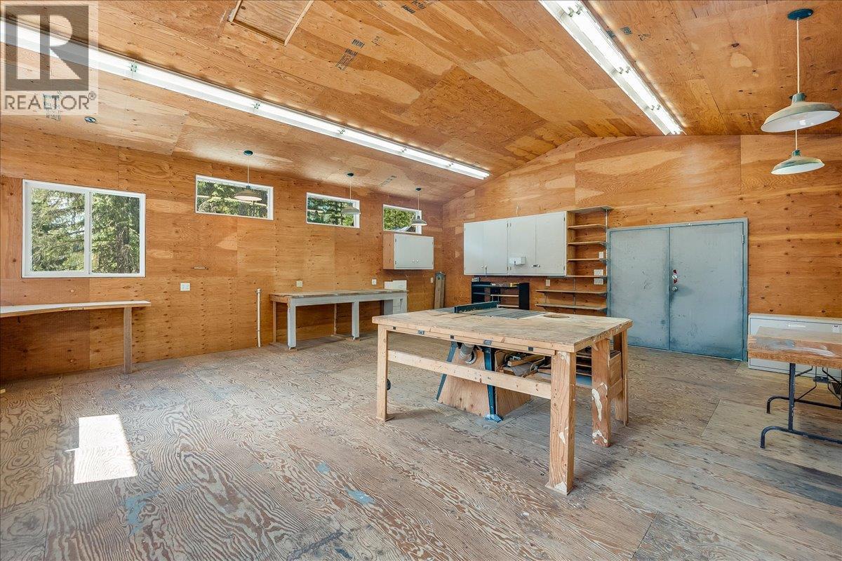 5270 Callbeck Road, Nelson, British Columbia  V1L 6N2 - Photo 21 - 10367378