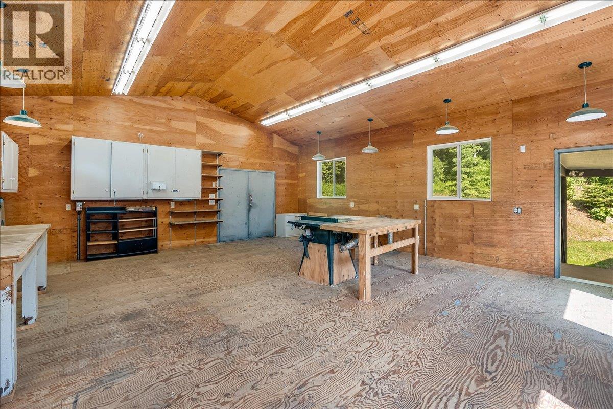 5270 Callbeck Road, Nelson, British Columbia  V1L 6N2 - Photo 22 - 10367378