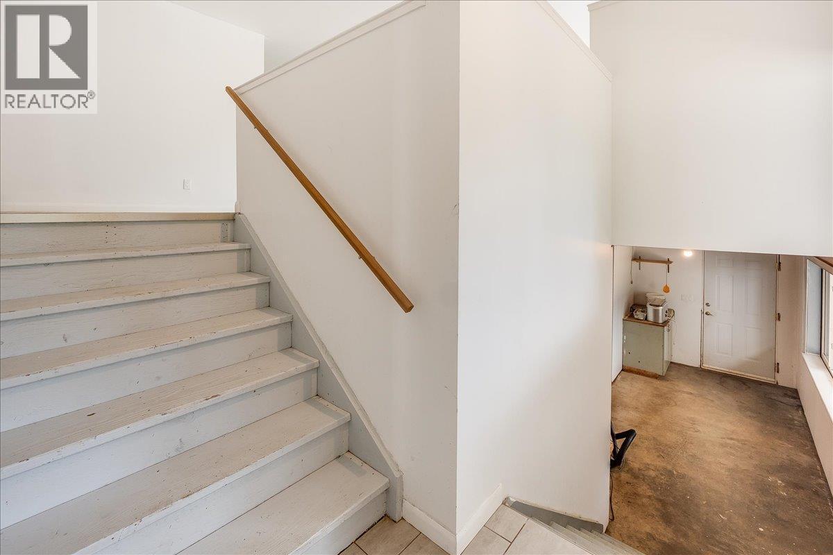 5270 Callbeck Road, Nelson, British Columbia  V1L 6N2 - Photo 52 - 10367378