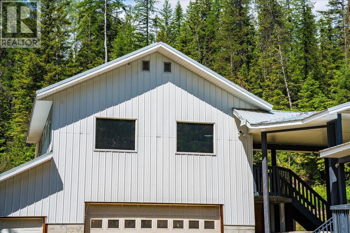 5270 Callbeck Road, Nelson, British Columbia  V1L 6N2 - Photo 7 - 10367378