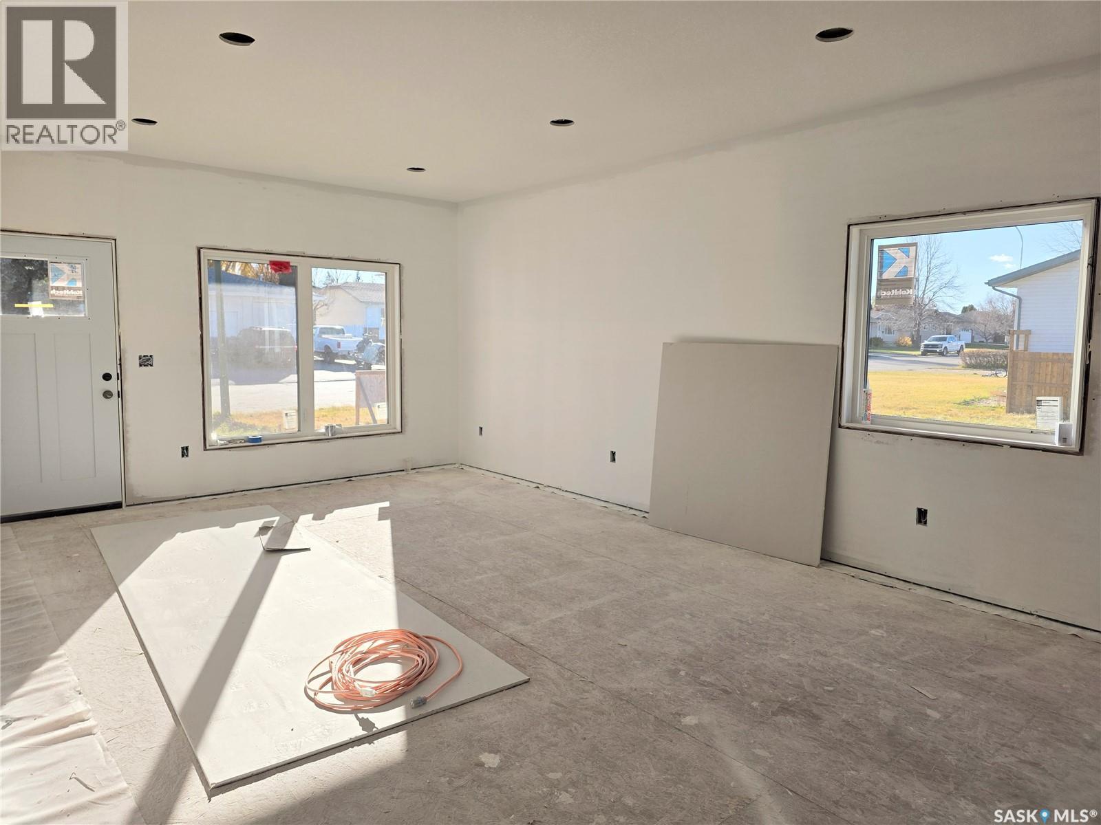 16a Reid Crescent, Outlook, Saskatchewan  S0L 2N0 - Photo 11 - SK021650