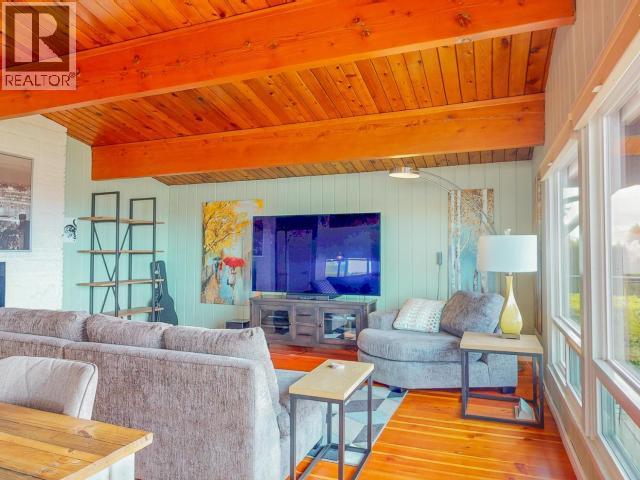 4282 Fernwood Ave, Powell River, British Columbia  V8A 3L1 - Photo 10 - 19103
