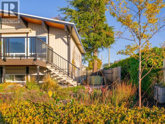 4282 Fernwood Ave, Powell River, British Columbia  V8A 3L1 - Photo 32 - 19103