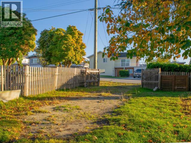 4282 Fernwood Ave, Powell River, British Columbia  V8A 3L1 - Photo 38 - 19103