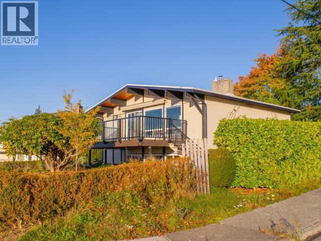 4282 Fernwood Ave, Powell River, British Columbia  V8A 3L1 - Photo 31 - 19103