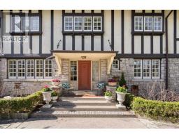 40 CASTLE FRANK CRESCENT, Toronto, Ontario