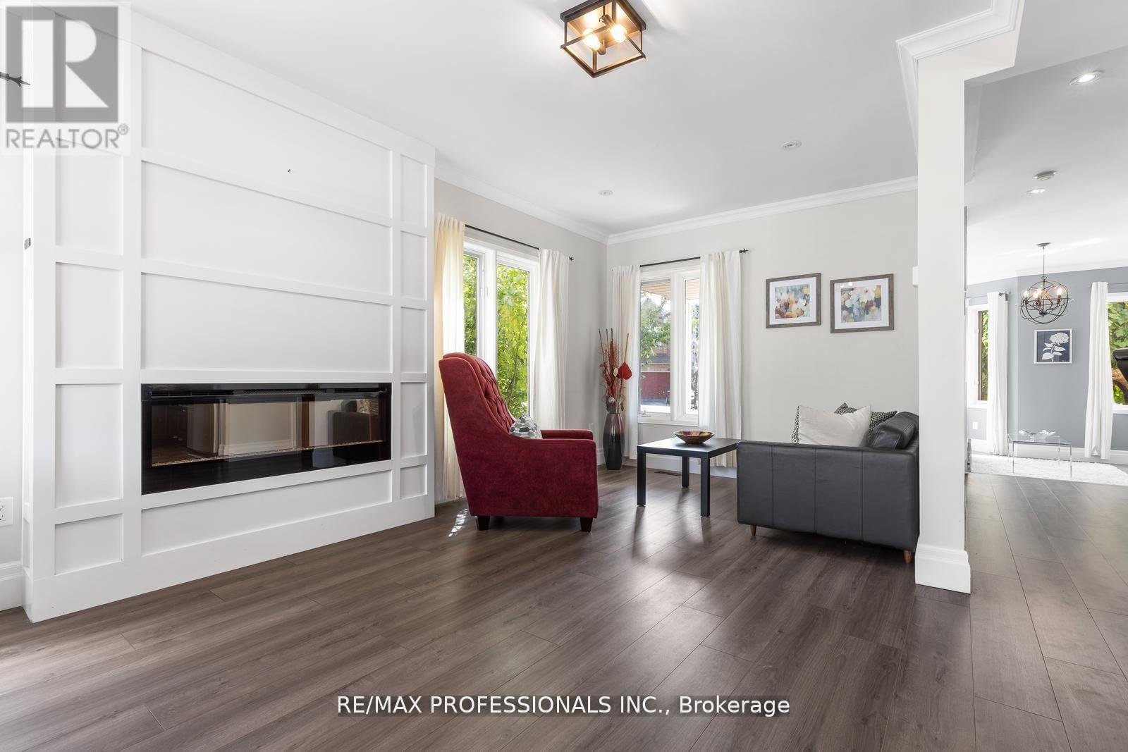 1241 Brillinger Street, Oakville, Ontario  L6M 3T2 - Photo 12 - W12509506