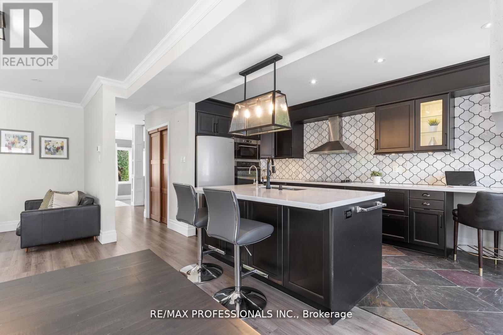 1241 Brillinger Street, Oakville, Ontario  L6M 3T2 - Photo 14 - W12509506