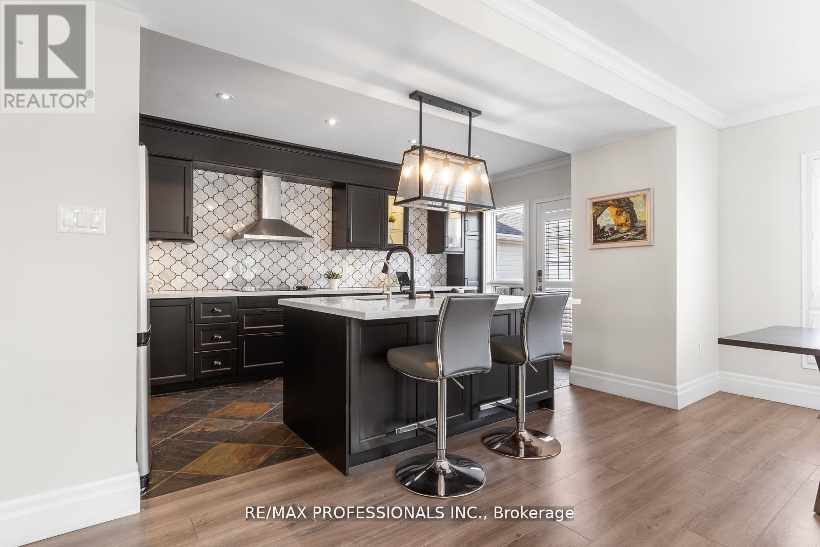 1241 Brillinger Street, Oakville, Ontario  L6M 3T2 - Photo 16 - W12509506