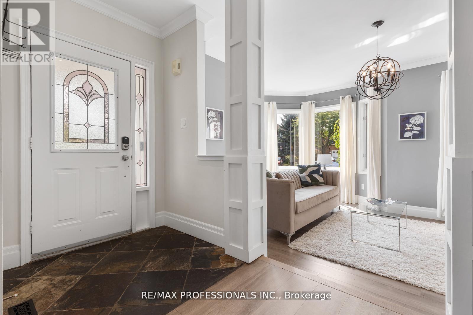 1241 Brillinger Street, Oakville, Ontario  L6M 3T2 - Photo 3 - W12509506