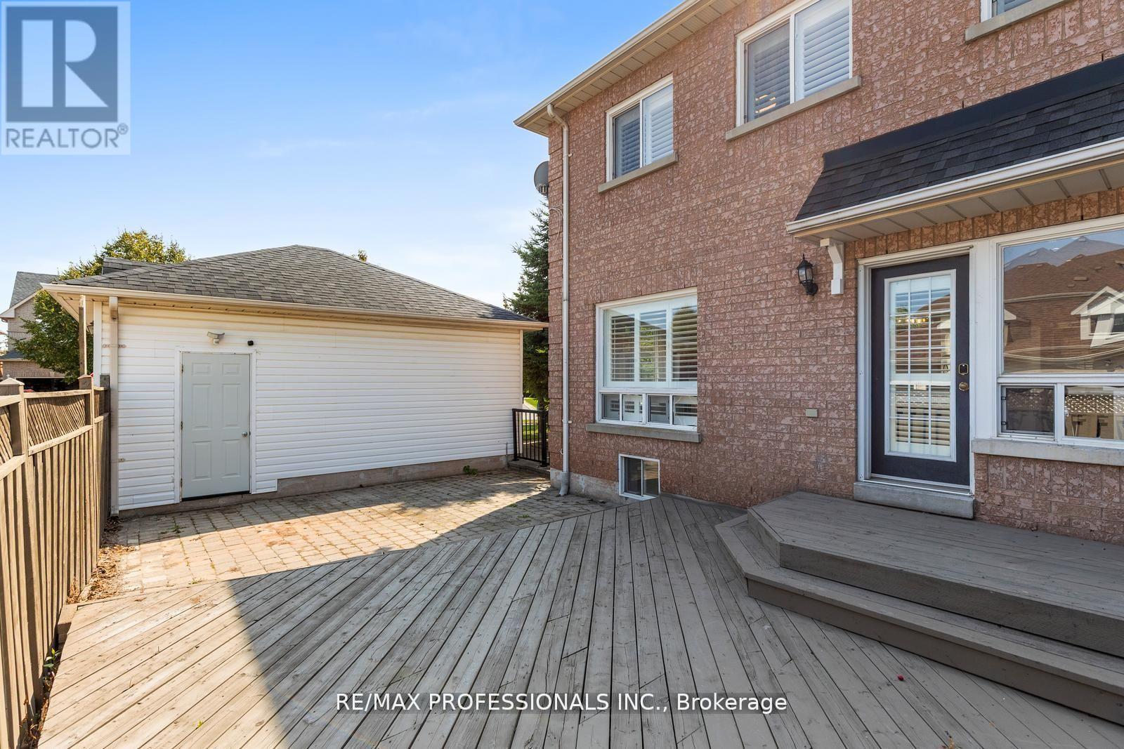 1241 Brillinger Street, Oakville, Ontario  L6M 3T2 - Photo 39 - W12509506