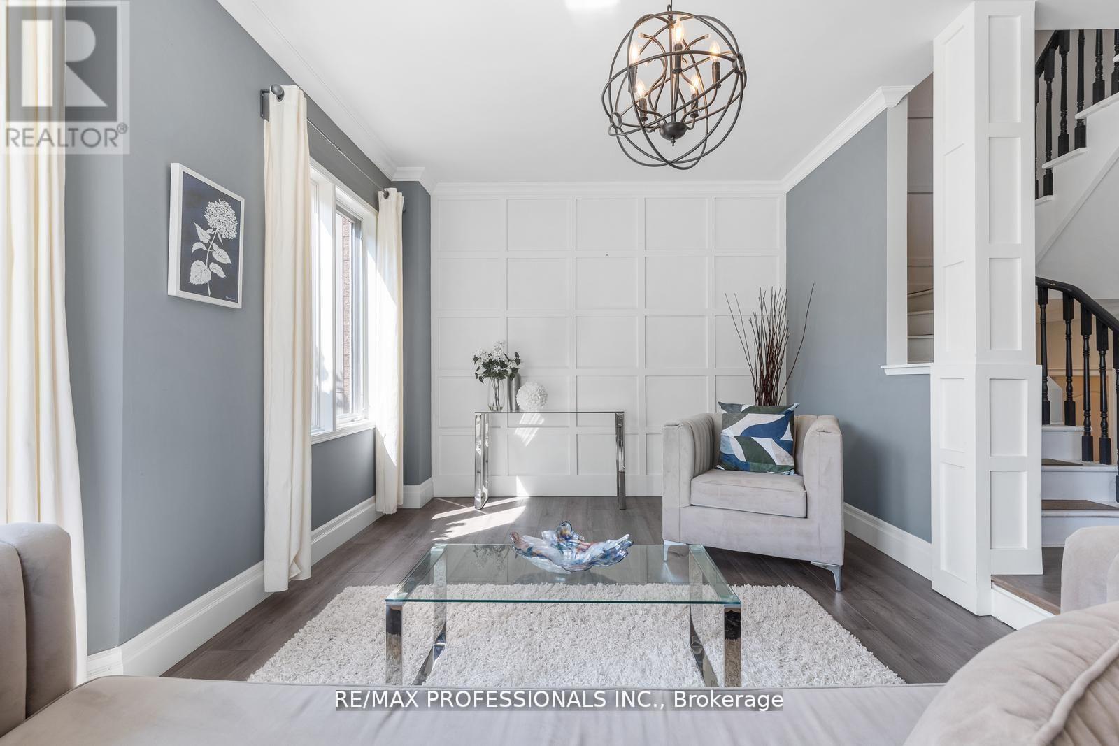 1241 Brillinger Street, Oakville, Ontario  L6M 3T2 - Photo 7 - W12509506