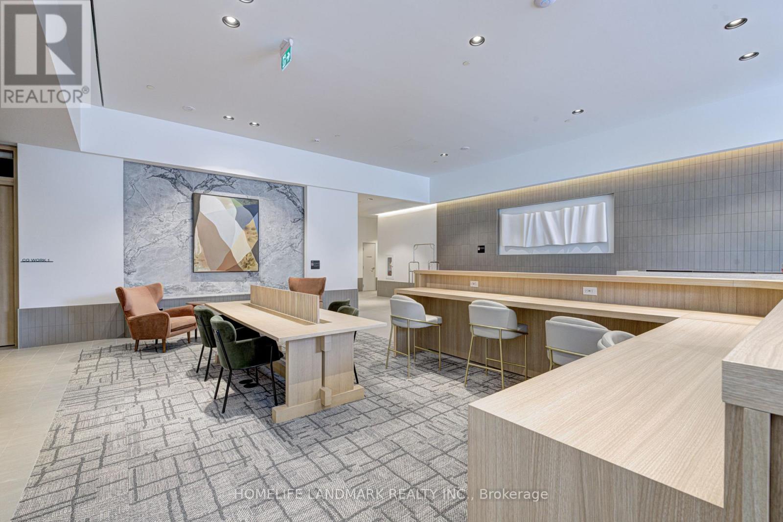 1112 - 395 Square One Drive, Mississauga, Ontario  L5B 0P6 - Photo 18 - W12509532