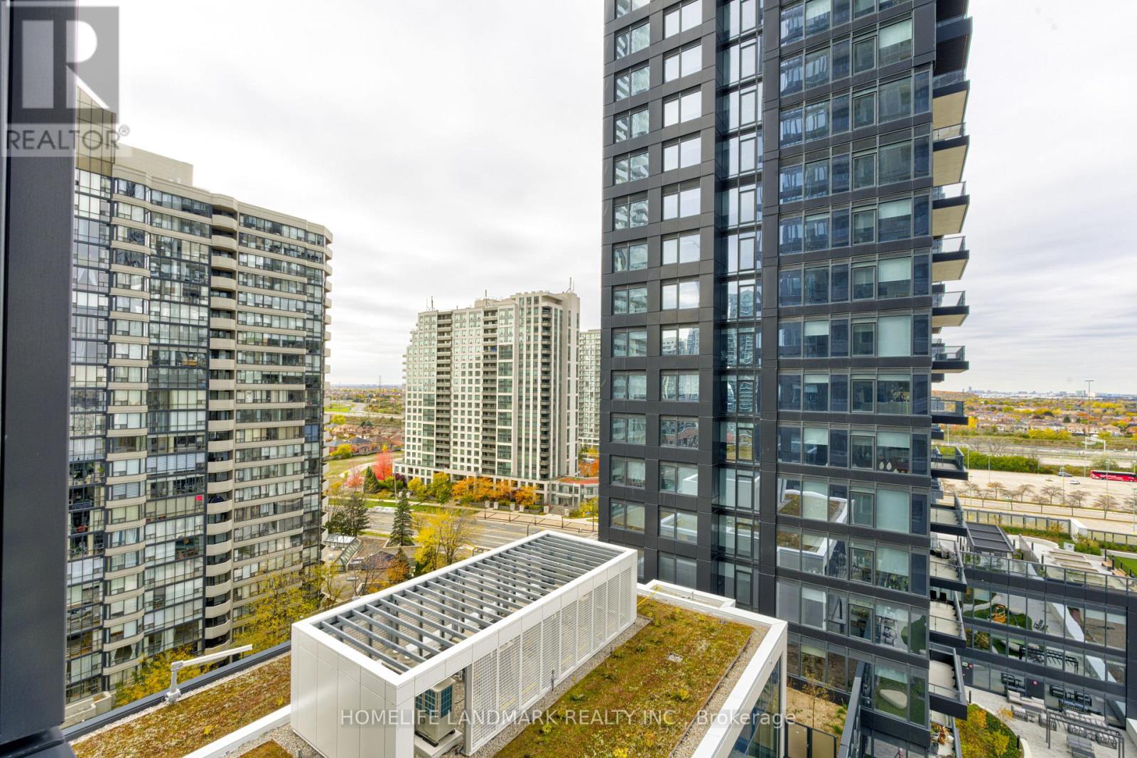 1112 - 395 Square One Drive, Mississauga, Ontario  L5B 0P6 - Photo 20 - W12509532