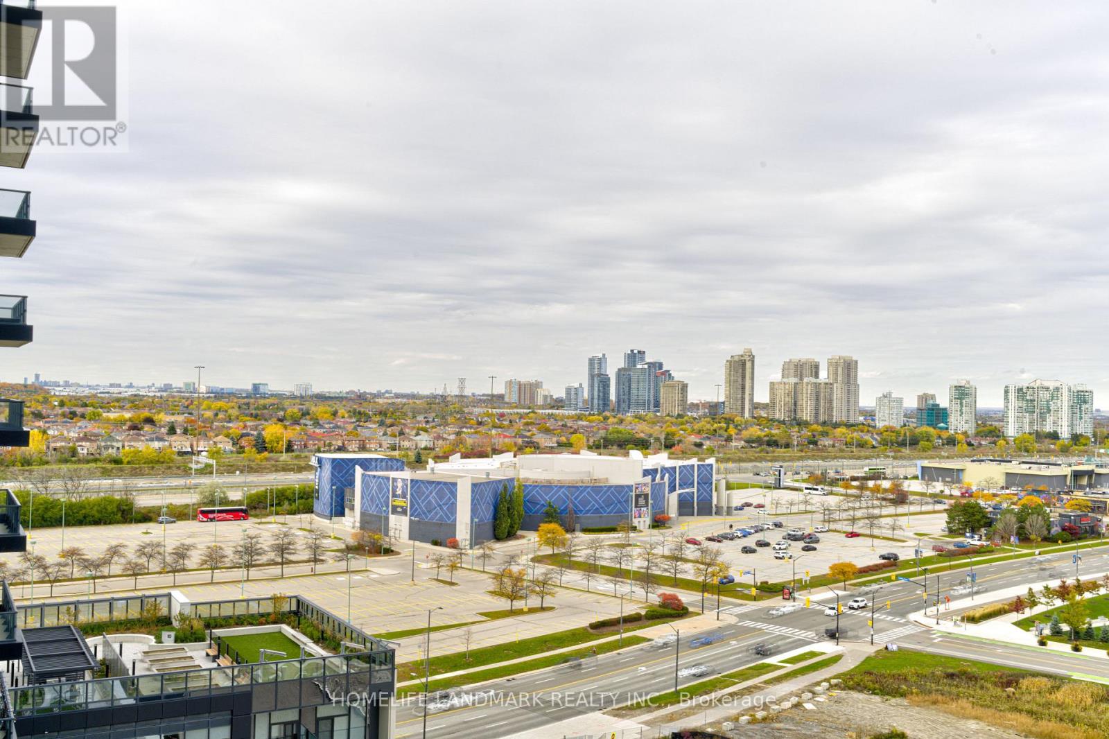 1112 - 395 Square One Drive, Mississauga, Ontario  L5B 0P6 - Photo 21 - W12509532