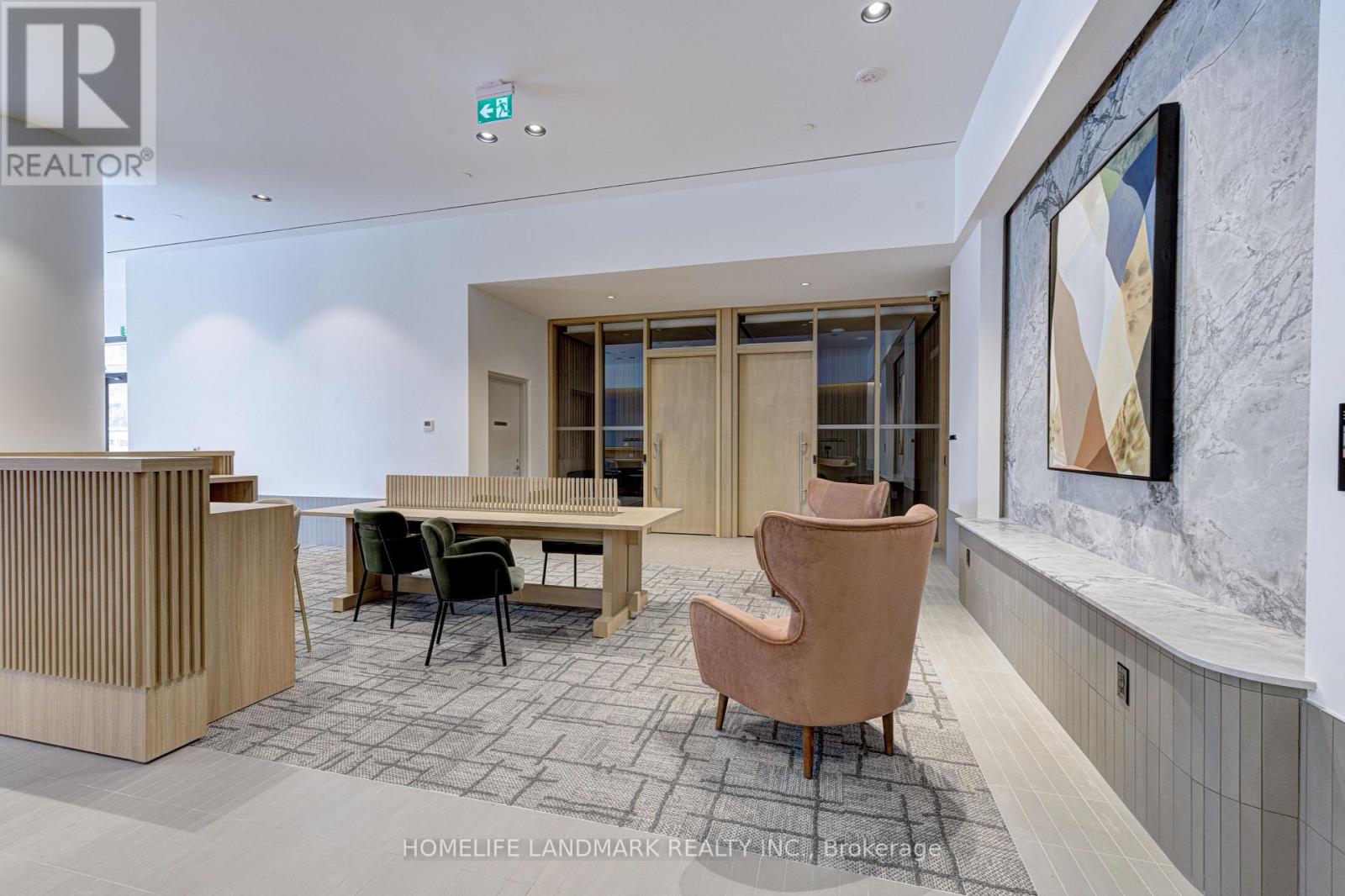 1112 - 395 Square One Drive, Mississauga, Ontario  L5B 0P6 - Photo 22 - W12509532