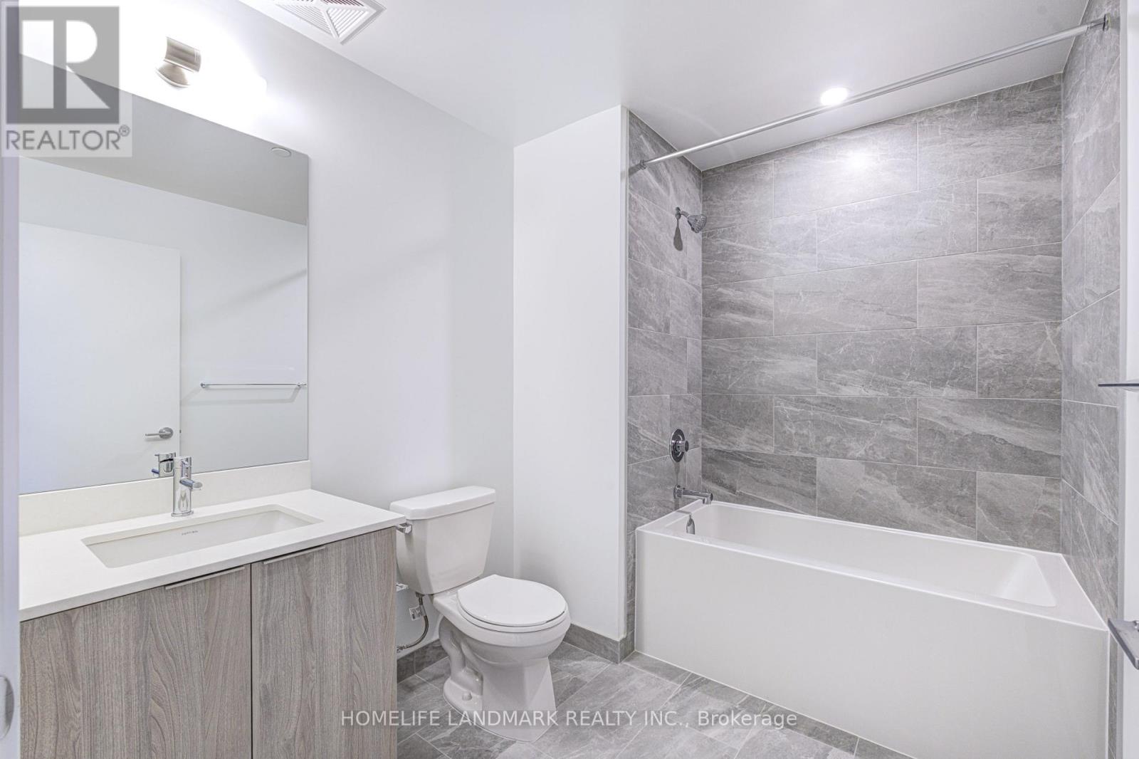 1112 - 395 Square One Drive, Mississauga, Ontario  L5B 0P6 - Photo 7 - W12509532