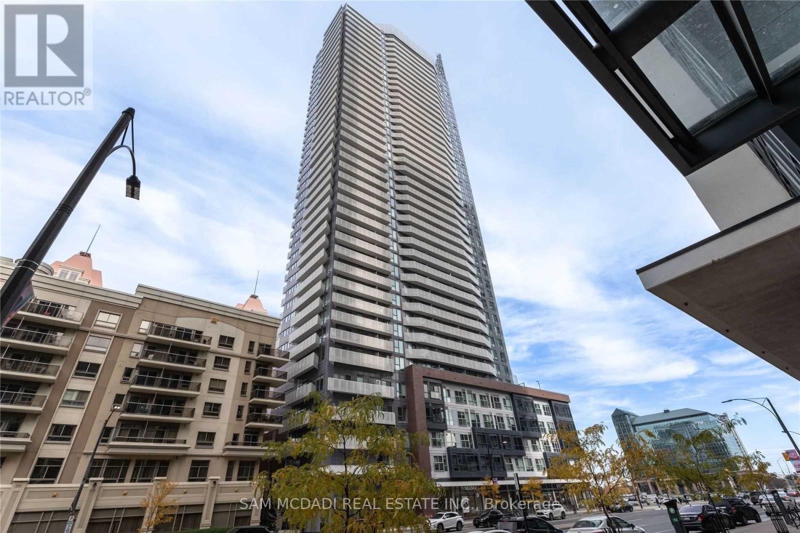 3305 - 4065 Confederation Parkway, Mississauga, Ontario  L5B 0L4 - Photo 1 - W12509548