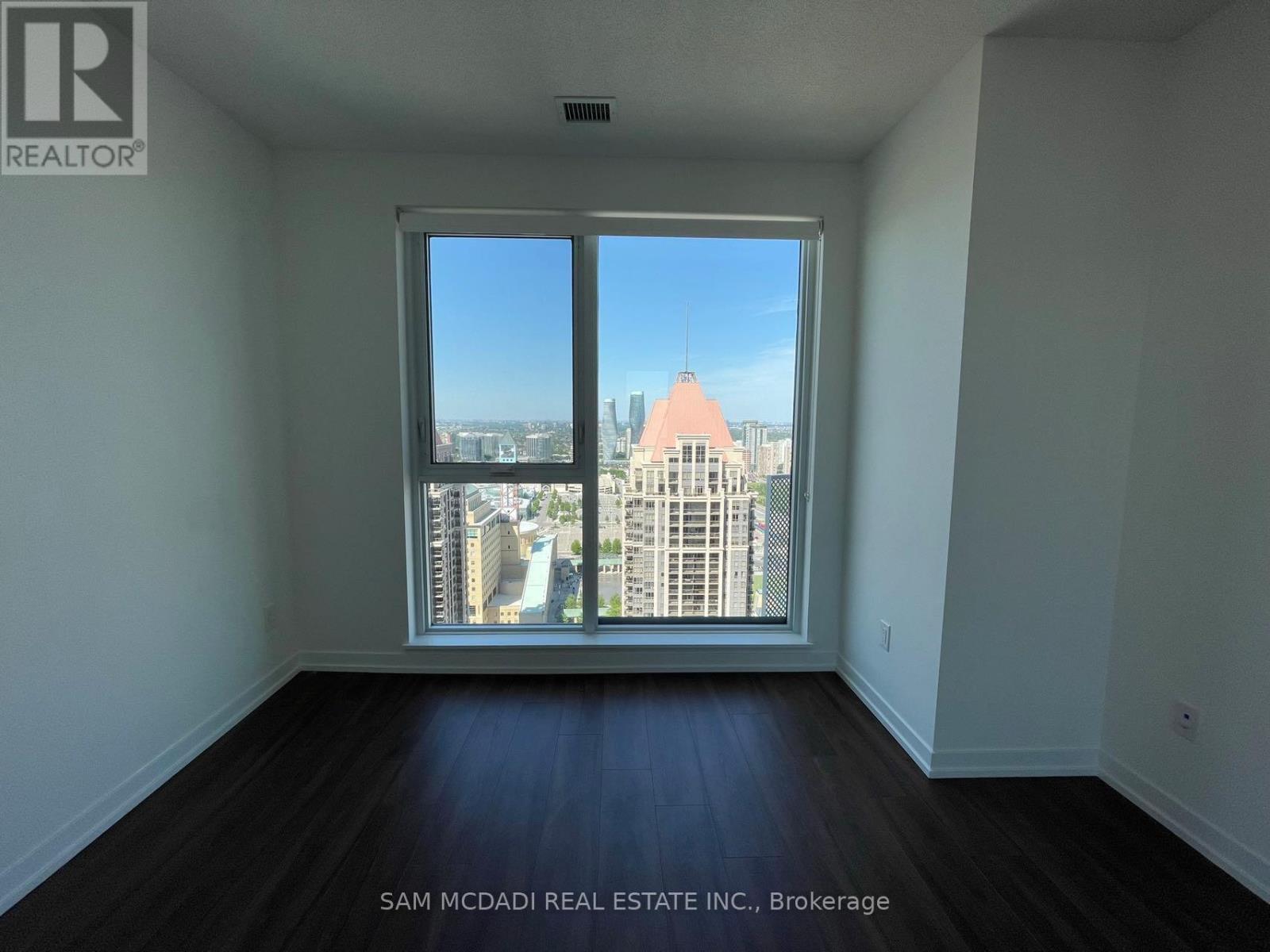 3305 - 4065 Confederation Parkway, Mississauga, Ontario  L5B 0L4 - Photo 11 - W12509548