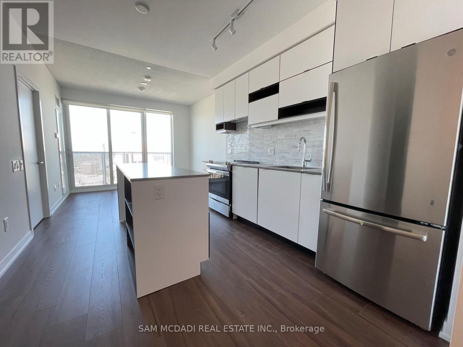 3305 - 4065 Confederation Parkway, Mississauga, Ontario  L5B 0L4 - Photo 6 - W12509548