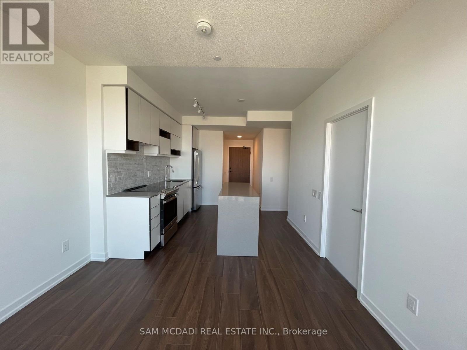 3305 - 4065 Confederation Parkway, Mississauga, Ontario  L5B 0L4 - Photo 8 - W12509548