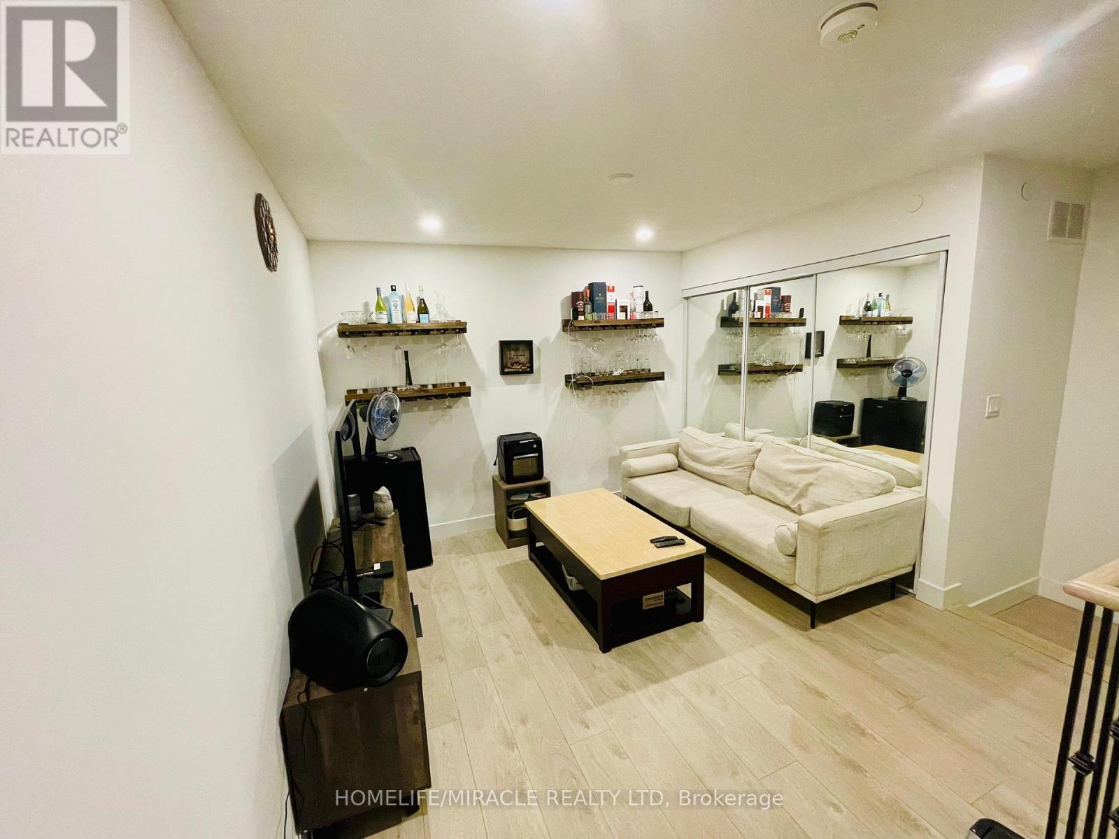 10 - 200 Malta Avenue, Brampton, Ontario  L6Y 6H8 - Photo 4 - W12509556