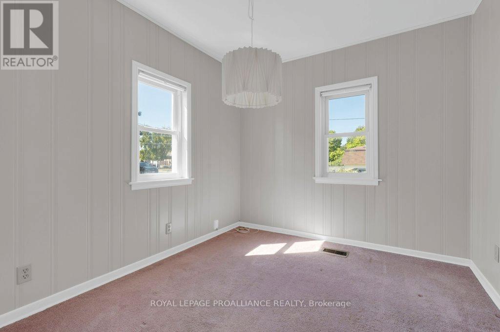 9 Wilkins Street, Belleville (Belleville Ward), Ontario  K8P 1P2 - Photo 17 - X12509838