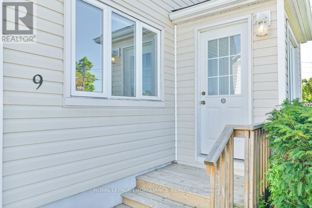 9 Wilkins Street, Belleville (Belleville Ward), Ontario  K8P 1P2 - Photo 4 - X12509838