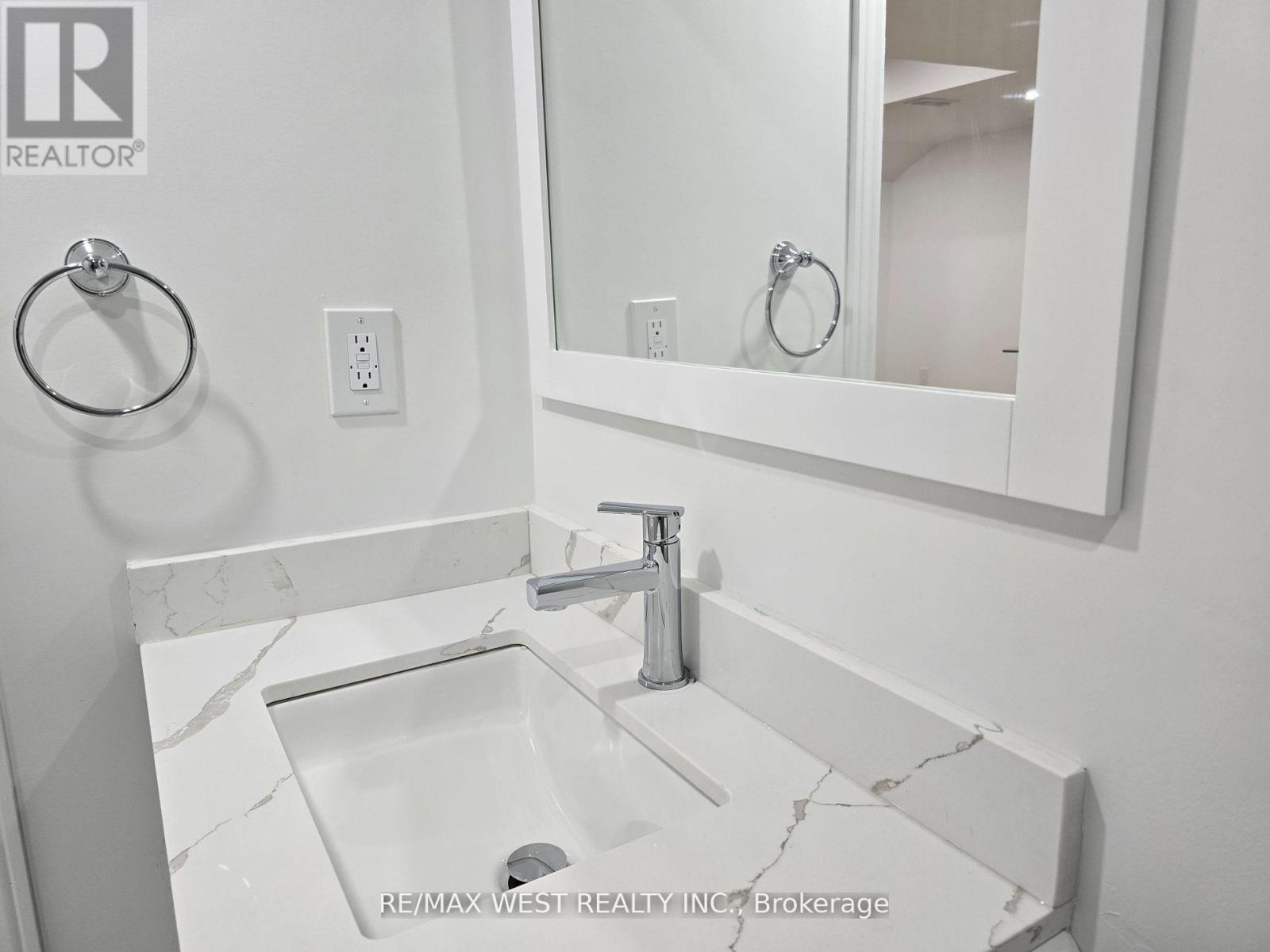 Basement Unit - 7 Locomotive Crescent, Brampton, Ontario  L7A 0S5 - Photo 10 - W12509586