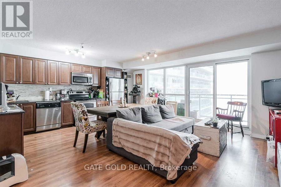 2101 - 155 Legion Road N, Toronto, Ontario  M8Y 0A7 - Photo 3 - W12509596