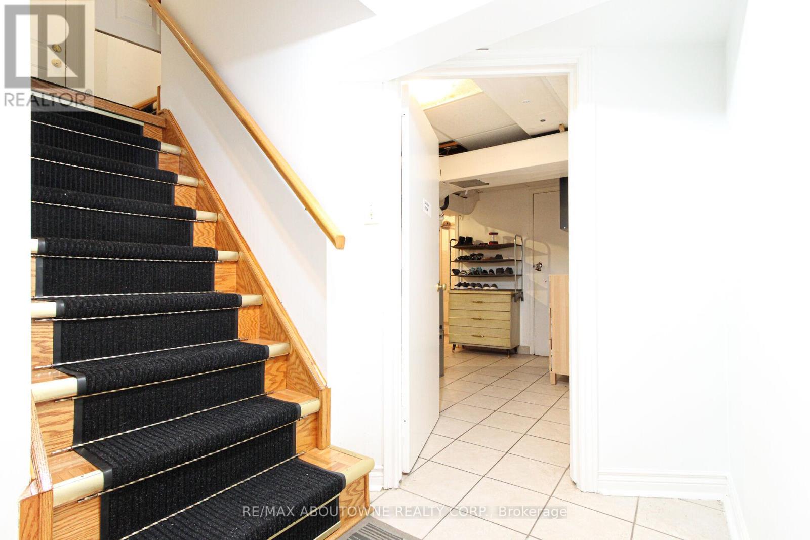 Basement - 34 Glenmanor Drive, Oakville, Ontario  L6K 2B4 - Photo 14 - W12509616