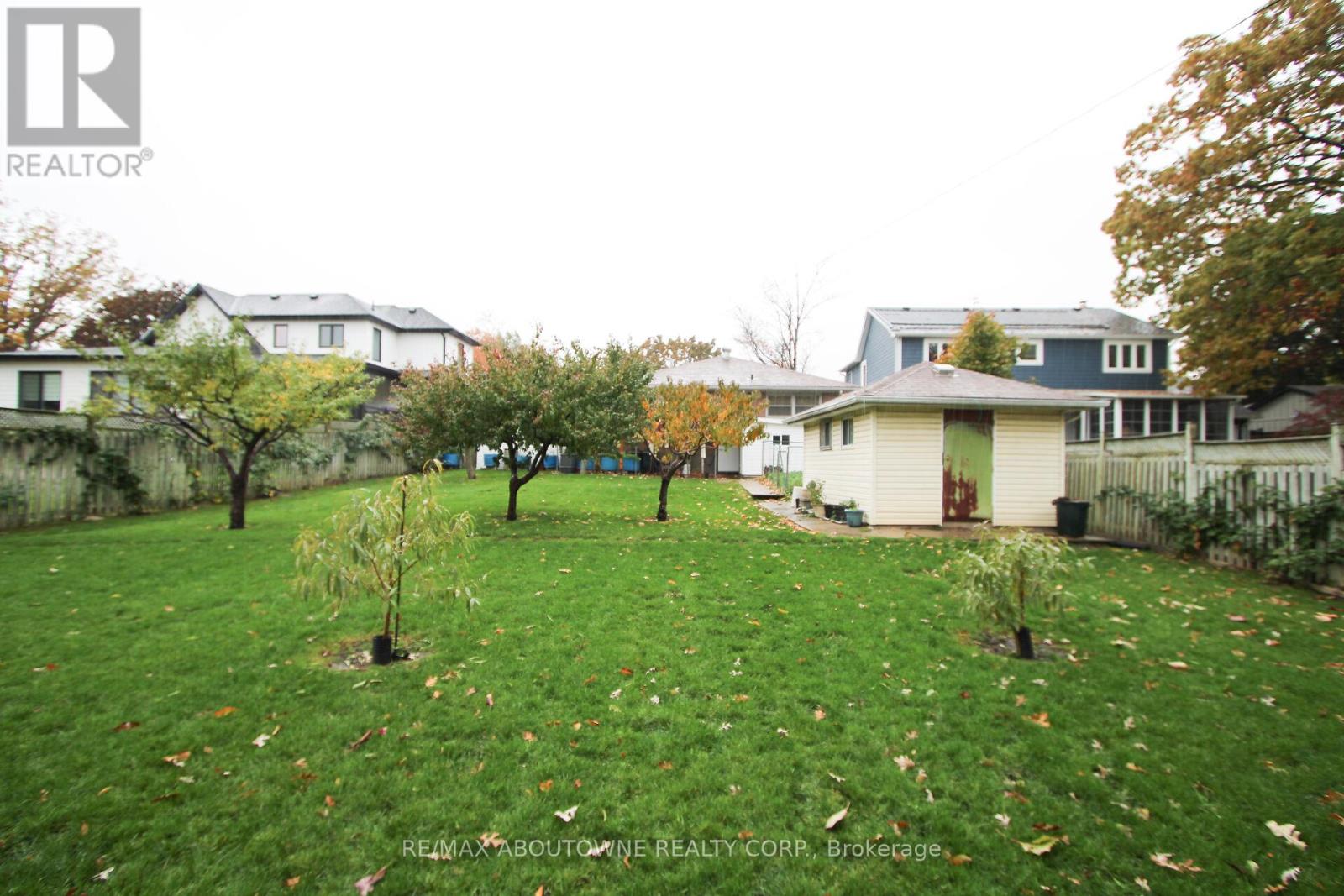 Basement - 34 Glenmanor Drive, Oakville, Ontario  L6K 2B4 - Photo 17 - W12509616