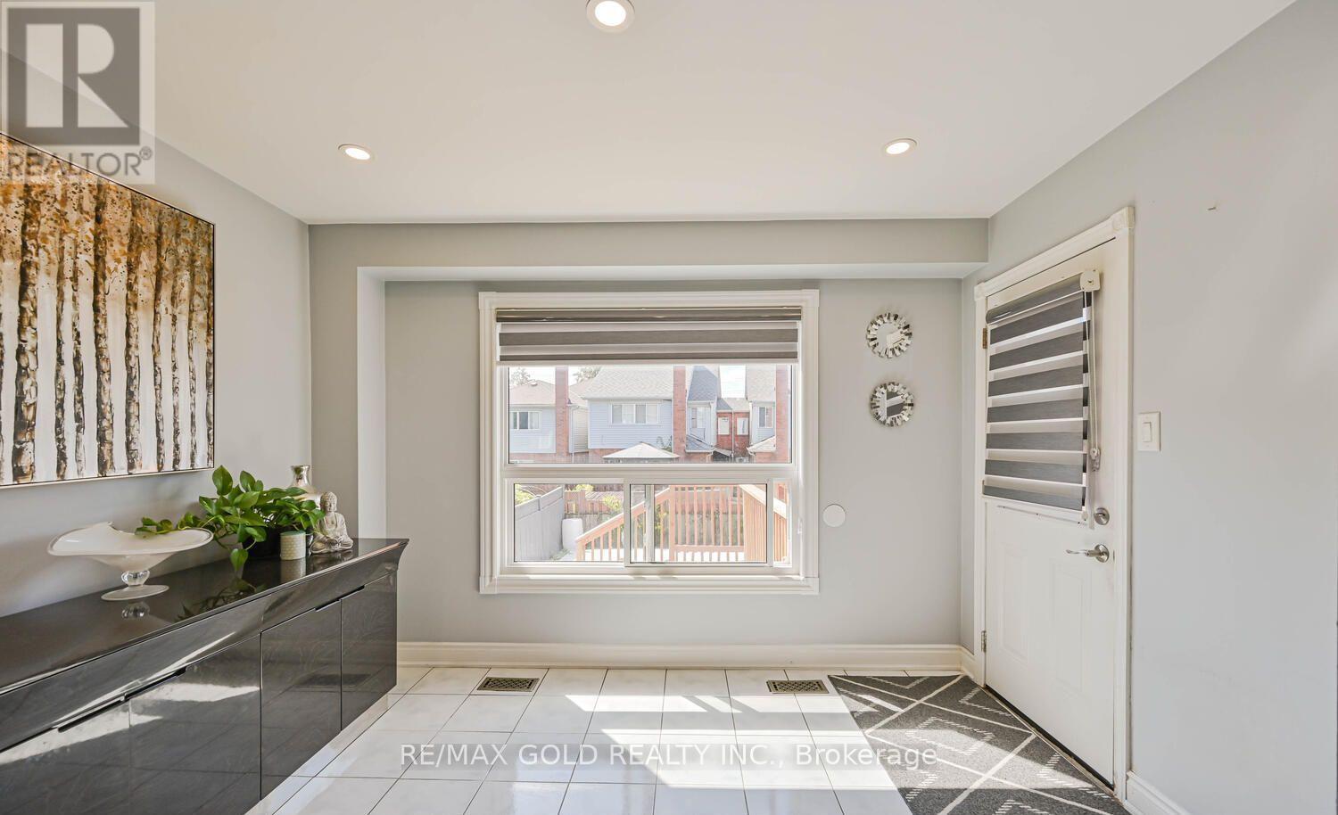 101 Beaconsfield Avenue, Brampton, Ontario  L6Y 4R6 - Photo 16 - W12509626